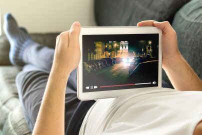 How to Choose the Best Website for Watching Movies Online?